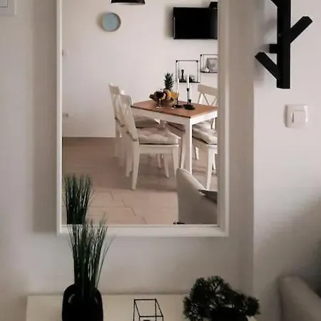 Walk To The Beach From A Cool And Modern Apartment Hvar Town Exterior photo